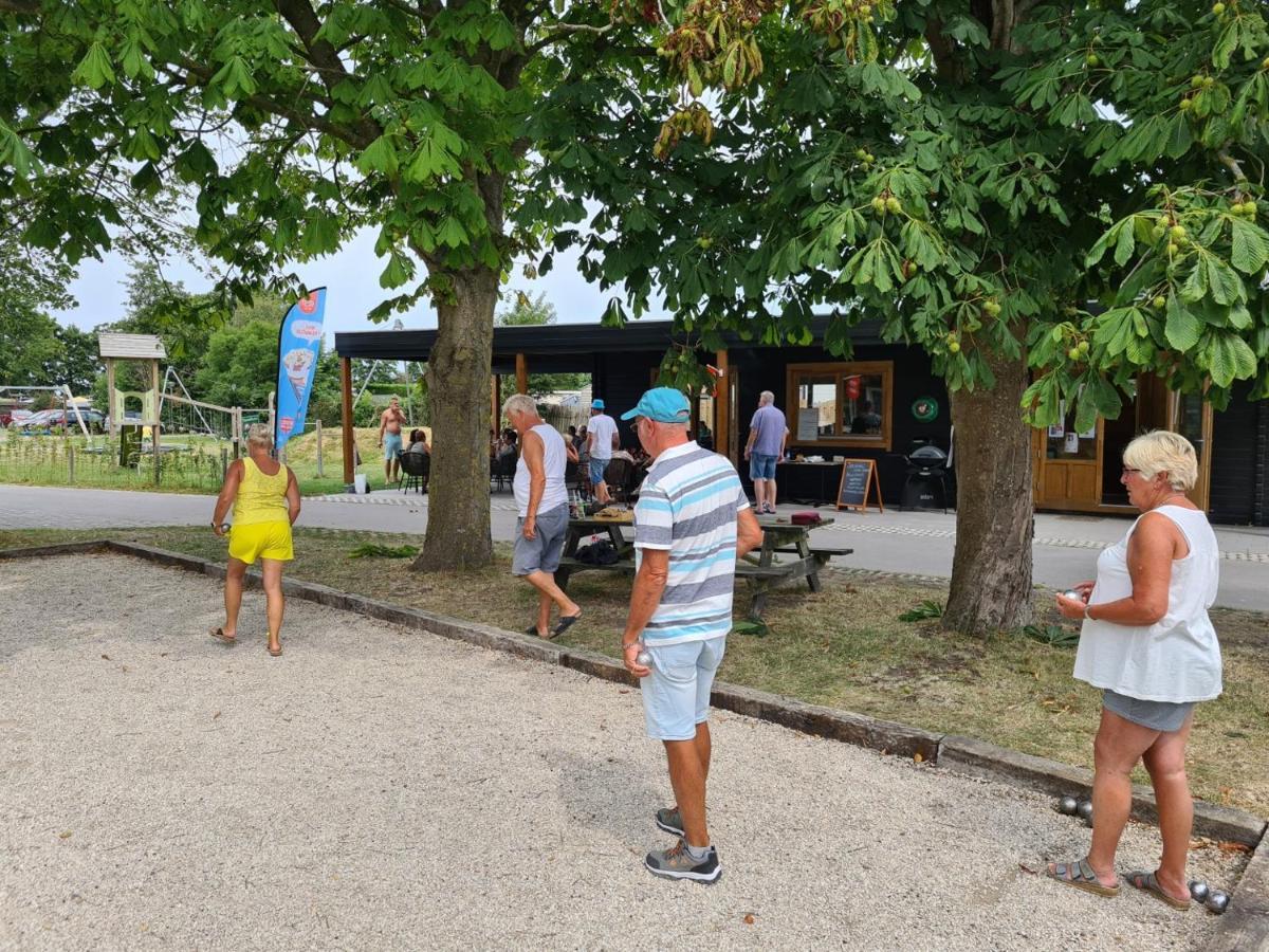 Bungalow 40 Op Recreatiepark De Wielen Άγιος Μαρτίνος Εξωτερικό φωτογραφία
